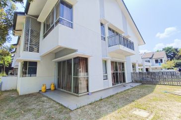 Tropicana Aman Bayan Residences