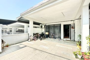 Jalan Bandar Putra Permai 4/2