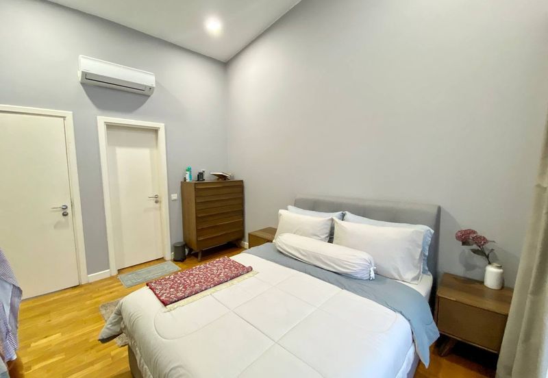 Symphony Hills Mozart