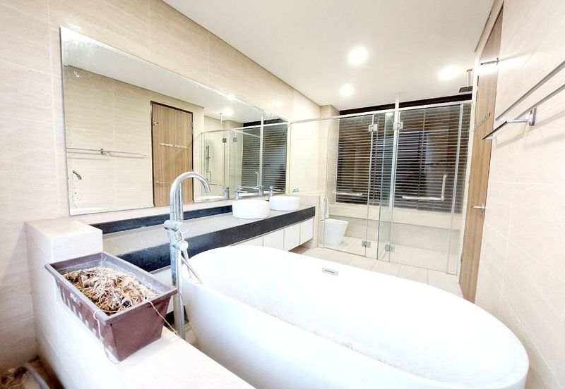 Tiana Elmina Gardens