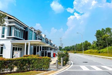 Double Storey Corner Lot Terrace Murraya Presint 12 Putrajaya 