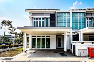 Double Storey Corner Lot Terrace Murraya Presint 12 Putrajaya 