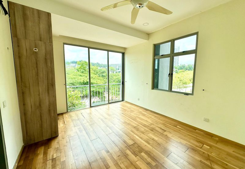 Symphony Hills Schubert