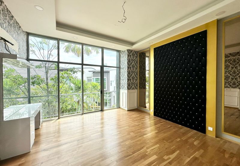 Symphony Hills Schubert