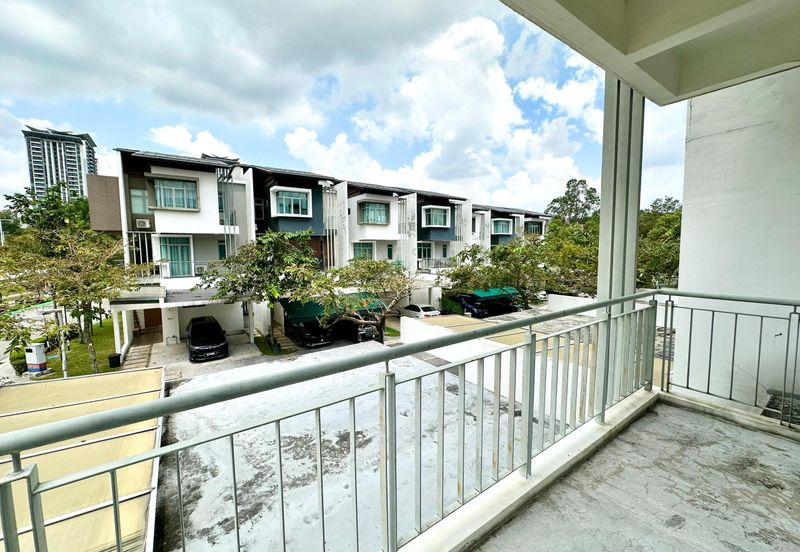 Symphony Hills Schubert