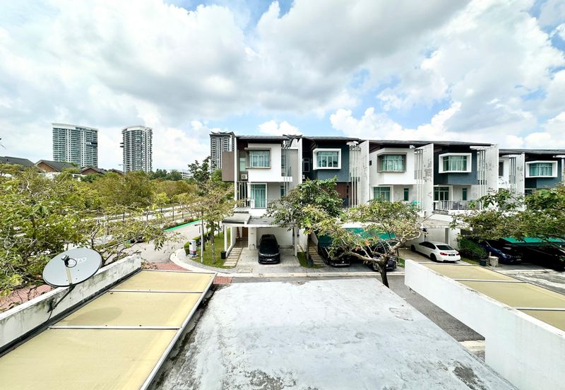 Symphony Hills Schubert