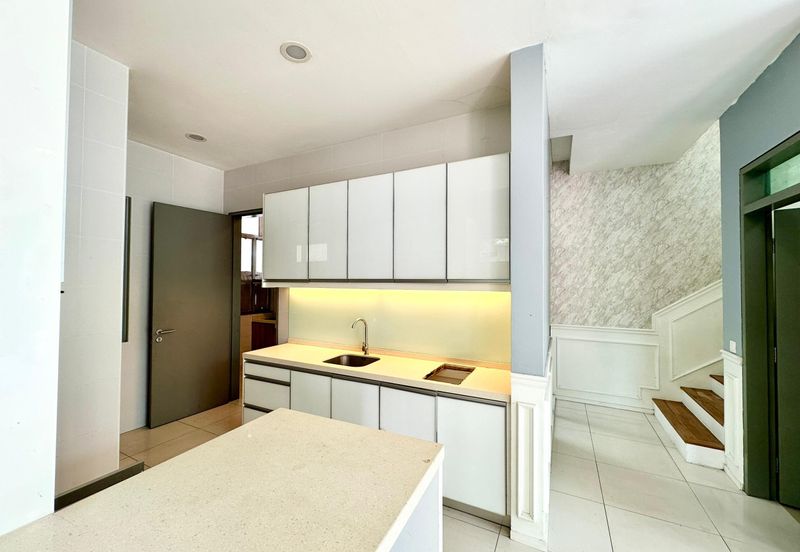 Symphony Hills Schubert