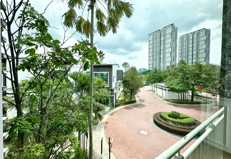 Symphony Hills Schubert