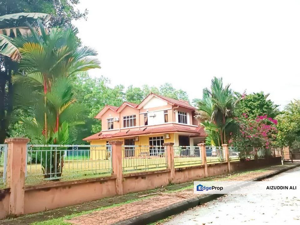 BUNGALOW TANAH LUAS Shah Alam FULLY FURNISHED!! 2 Storey Perdana Heights 5 Min to Monteres, Selangor, Shah Alam
