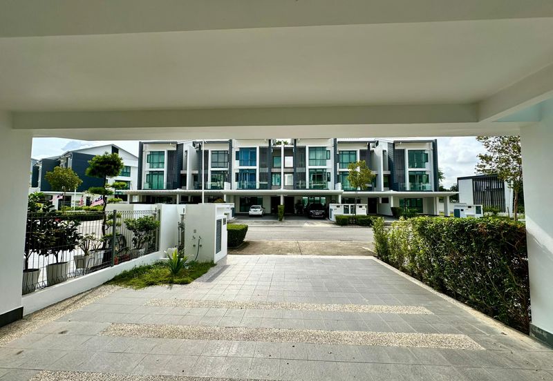 Sejati Residences *
