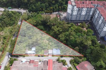 Bandar Tun Hussein Onn