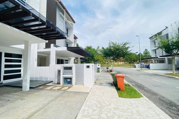 Duta Villa, Presint 14