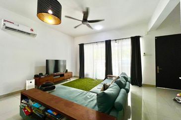 Lake Point Residence