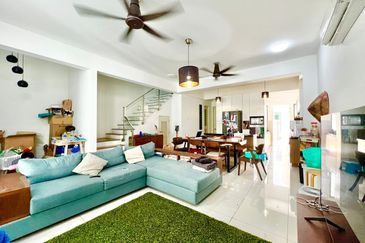 Lake Point Residence