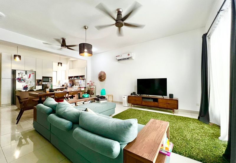 Lake Point Residence