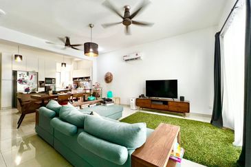 Lake Point Residence