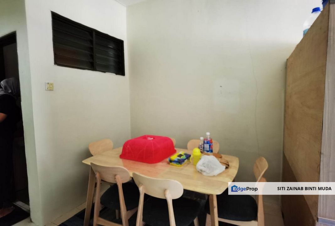 TeReS seTiNgKaT TaMan LangaT MuRni,SepanG, Selangor, Dengkil