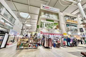 ShoP OffiCe CorNer Lot 3 StoreY BanGi GatewaY @BBB