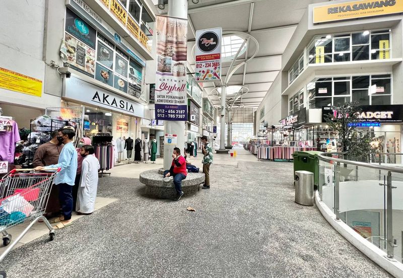 ShoP OffiCe CorNer Lot 3 StoreY BanGi GatewaY @BBB