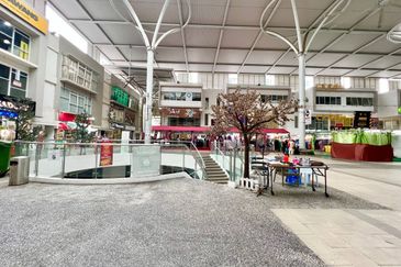 ShoP OffiCe CorNer Lot 3 StoreY BanGi GatewaY @BBB