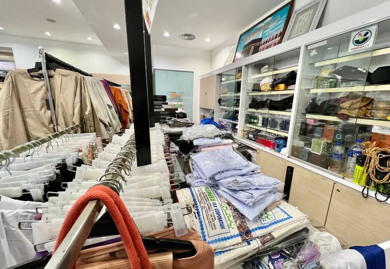 ShoP OffiCe CorNer Lot 3 StoreY BanGi GatewaY @BBB