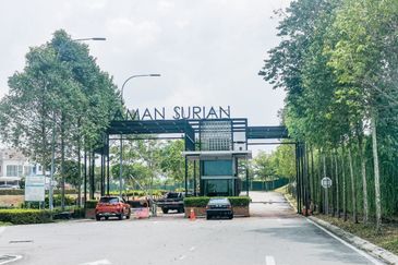 Double Storey Intermidiate Fully  Furnished 