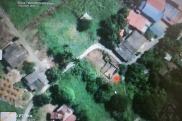 1 Lot TanaH untuk BangLo PengkaLan Chepa for saLE