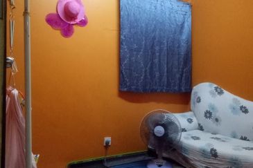 Apartment Dahlia Taman Bunga Raya 