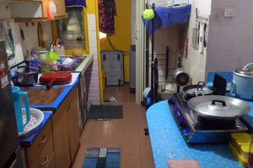 Apartment Dahlia Taman Bunga Raya 