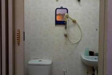 Apartment Dahlia Taman Bunga Raya 