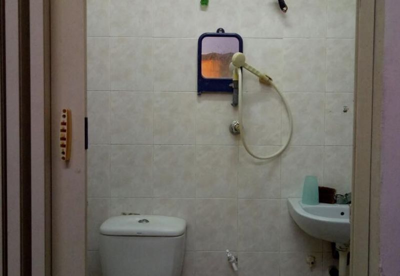 Apartment Dahlia Taman Bunga Raya 