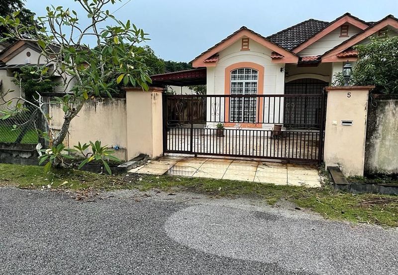 Single Storey Bungalow In Sepang Putra