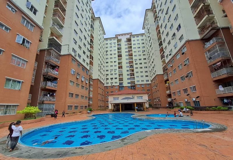 Selesa I-Resort Apartment