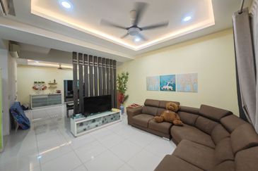 Parkfield Residences, Tropicana Heights