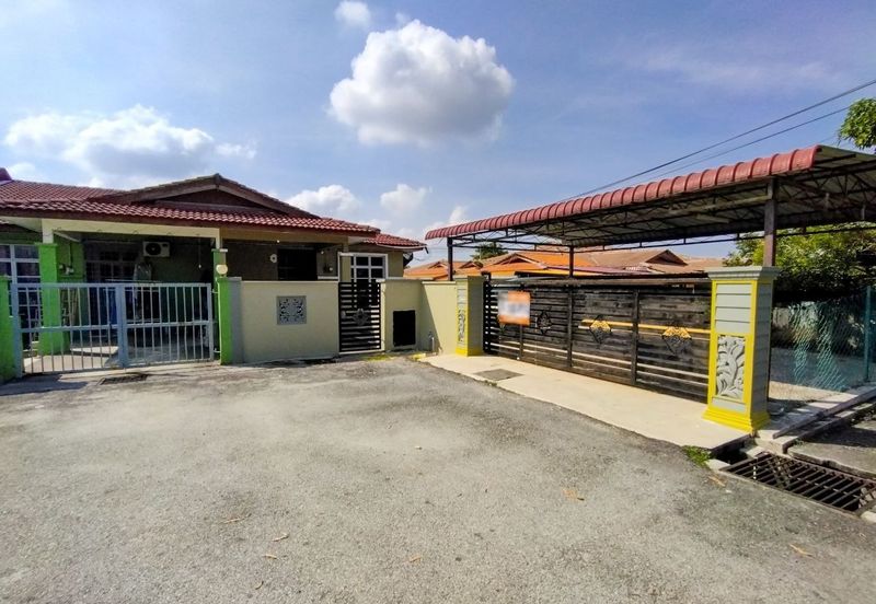 Corner Lot Single Storey Desa Salak Permata,Sepang