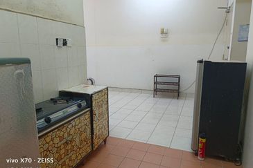 Shop Apartment Taman Tenaga, Hentian Kajang,UKM 