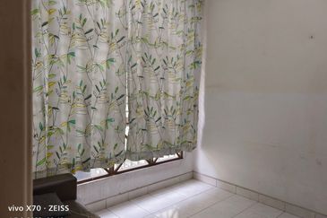 Shop Apartment Taman Tenaga, Hentian Kajang,UKM 