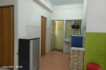 Shop Apartment Taman Tenaga, Hentian Kajang,UKM 