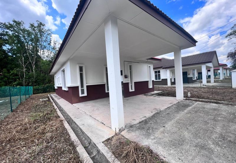 1 Storey Bungalow Bandar Mahkota Hill Lenggeng,N9