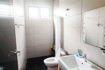 Single Storey Bungalow Taman Kerubong 1 for Sale