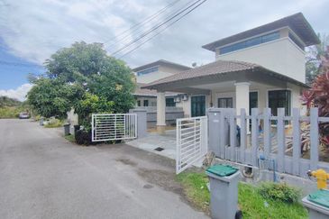 Single Storey Bungalow Taman Kerubong 1 for Sale