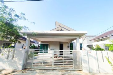Single Storey Bungalow Taman Kerubong 1 for Sale