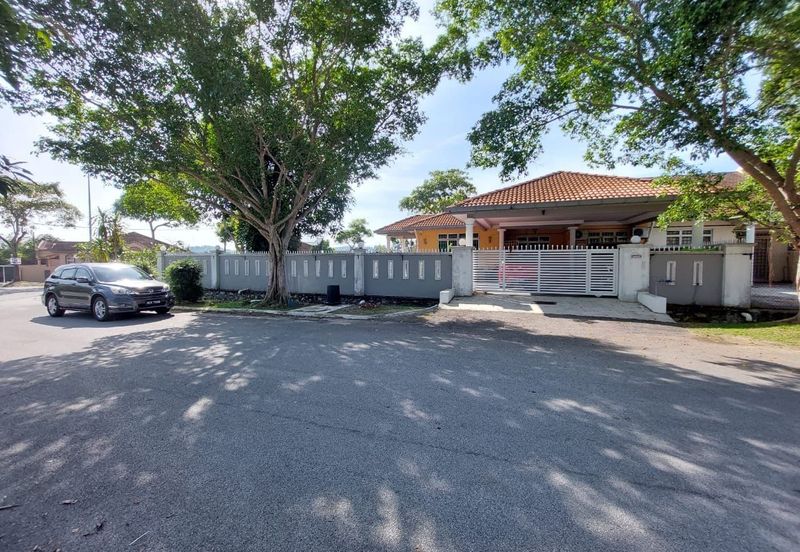 Taman Desa Cempaka 3