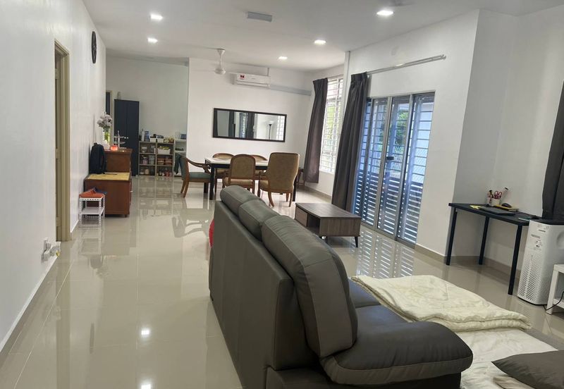 Banglo Setingkat Freehold Mahkota Hill