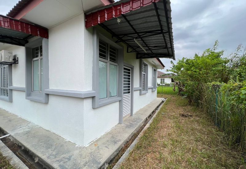 Banglo Setingkat Freehold Mahkota Hill