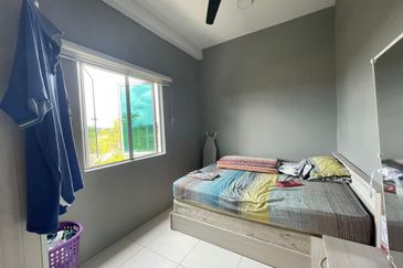 mUrAH Townhouse Simfoni Perdana,LBS Alam Perdana