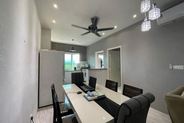 mUrAH Townhouse Simfoni Perdana,LBS Alam Perdana