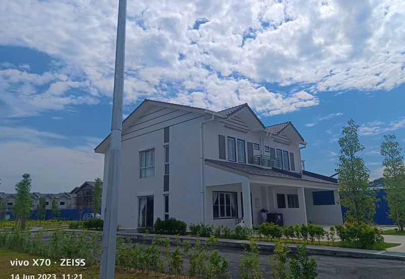 Bandar Baru Salak Tinggi