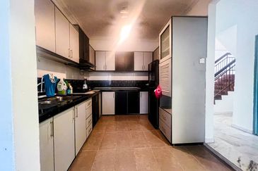 2 Storey House Taman Lestari Perdana,Sri Kembangan