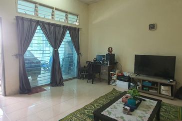 1 Storey Semi D Jenderam Murni Facing Open for Sale